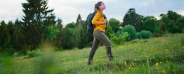 Ontdek de Voordelen van Wandelmeditatie voor Lichaam en Geest yogablog