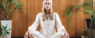 Wat is Kundalini Meditatie- Activeer Levensenergie voor Spirituele Verlichting yogablog