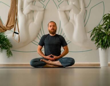 Wat is Pranayama Meditatie yogablog Verbeter Fysieke en Mentale Balans met Ademhalingstechnieken