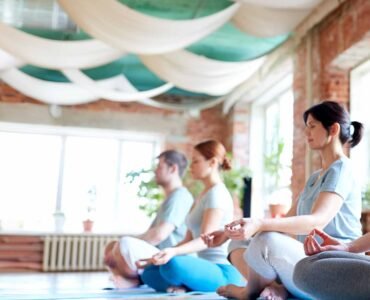 Wat is Skillful Compassion Meditatie: Cultiveer Mededogen en Vriendelijkheid yogablog